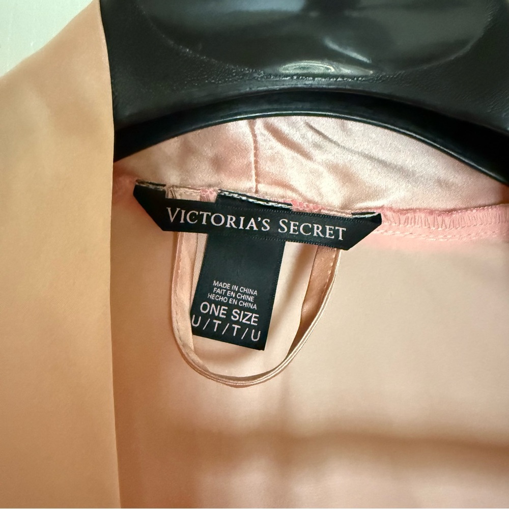 Victoria's Secret Blush Satin Robe with Pink Lace - Picture 6 of 6